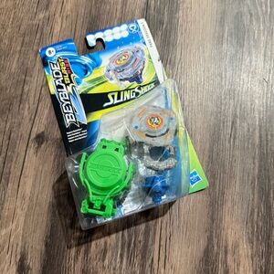 Beyblade Burst Rise Slingshot Fang Dragoon F Battling Top Set